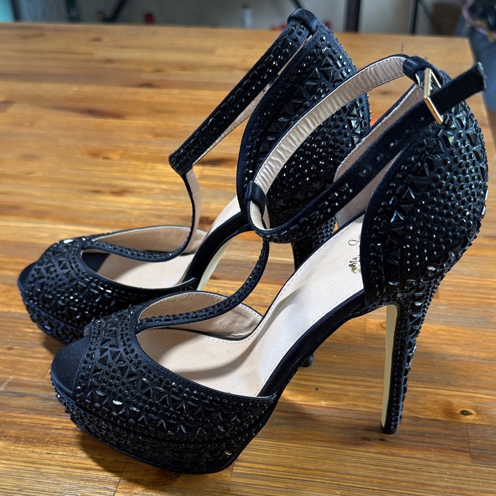 Colin Stuart Black Studded T-Strap High Heel Pumps